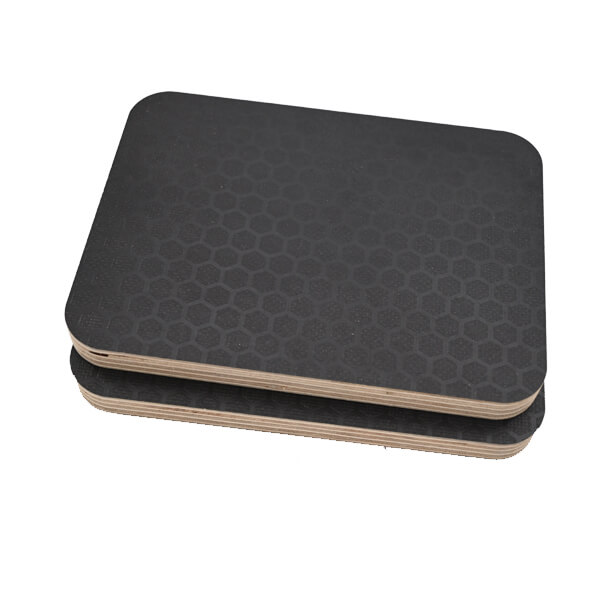 Hexagonal Anti-slip Film Faced Plywood